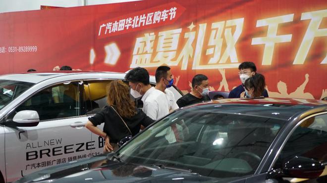 濟(jì)南最新車(chē)展，汽車(chē)行業(yè)盛宴全景呈現(xiàn)