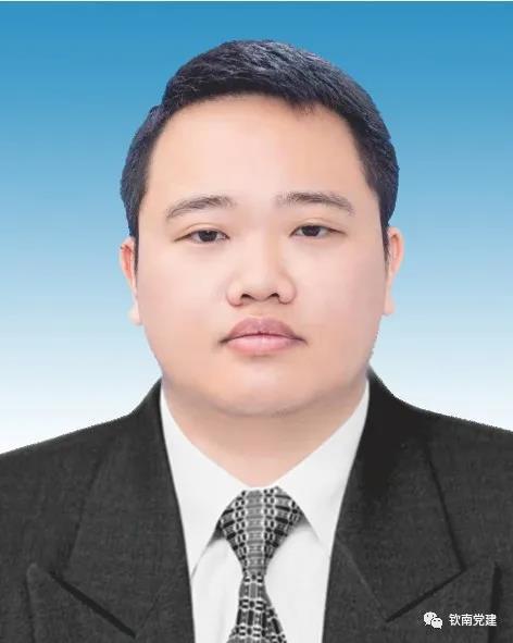 科技革新引領(lǐng)未來(lái)，最新區(qū)干部任職公示揭示智慧藍(lán)圖
